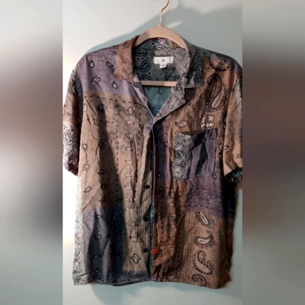 Online Collection - Picture 1 of 2